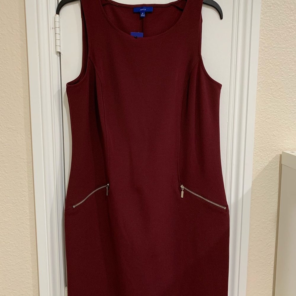 Professional Sleeveless Dress